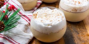 festive holiday eggnog