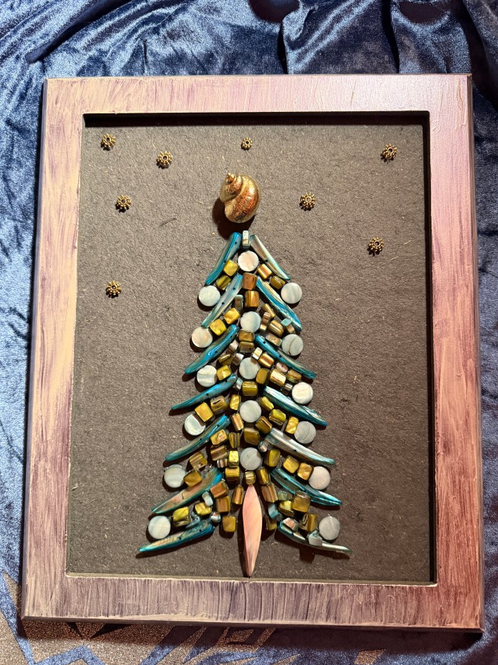 Shell Christmas Tree Art