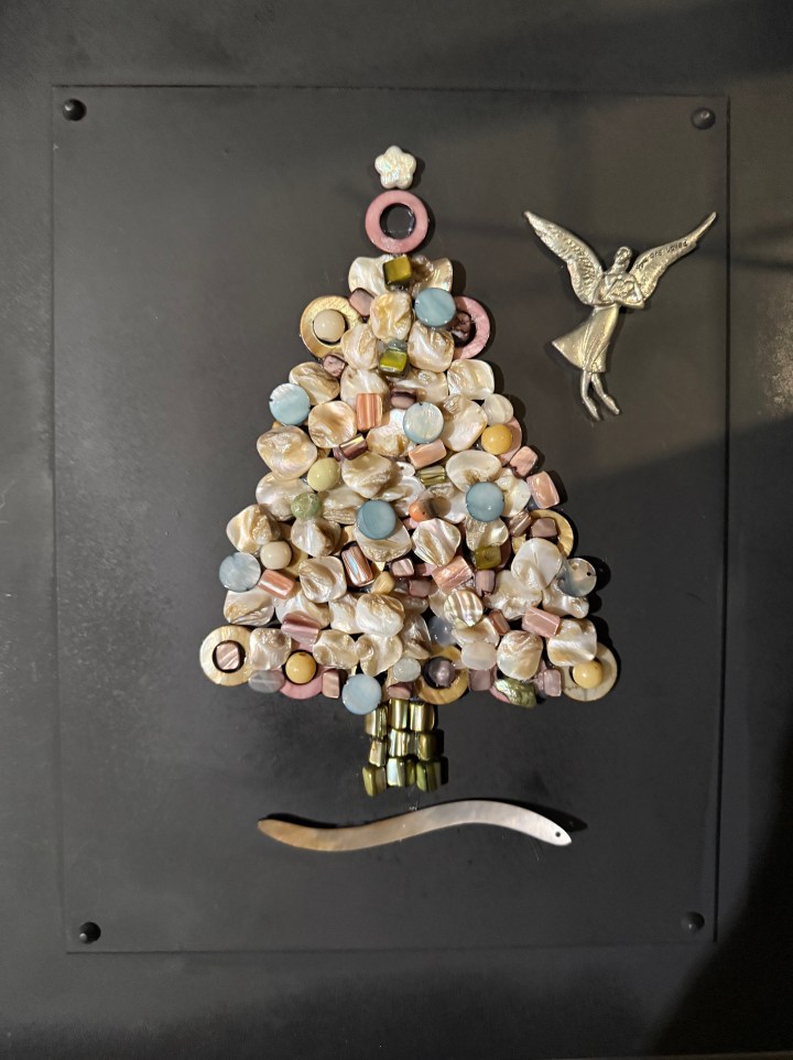 Shell Christmas Tree art